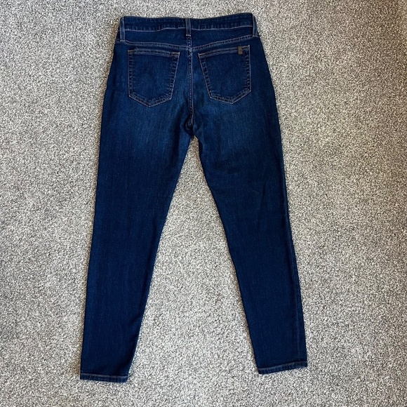 Joe's Medium Wash High Rise Skinny Jeans, Size 28 - Picture 6 of 8